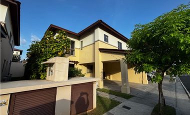 CASA EN VENTA O ALQUILER WOODLANDS PANAMA PACIFICO