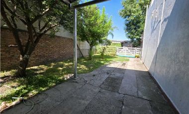 Vendo Casa con amplio patio en Concepción del Uruguay, Entre Ríos