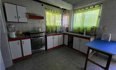 Vendo Casa con amplio patio en Concepción del Uruguay, Entre Ríos