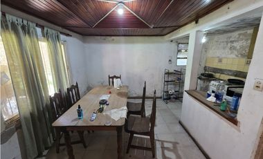 Vendo Casa y Dpto a Reciclar Concepción del Uruguay, Entre Ríos