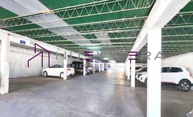 Estacionamiento en venta en SANTIAGO