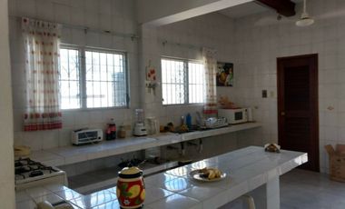 CASA EN LA COL. MEXICO EN ESQUINA DE 2 REC. EN UNA PLANTA