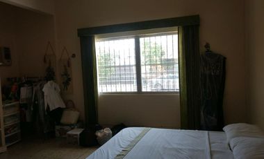 CASA EN LA COL. MEXICO EN ESQUINA DE 2 REC. EN UNA PLANTA