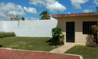 CASA EN LA COL. MEXICO EN ESQUINA DE 2 REC. EN UNA PLANTA