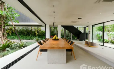 6 Bedroom Villa for sale in Mengwi, Bali