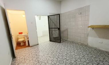 SANTOS DUMONT ARRIENDO LOCAL DE 20 M2 A LA CALLE CON BAÑO