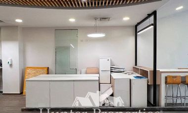 Local Comercial en Arriendo en Las Condes / Padre Hurtado