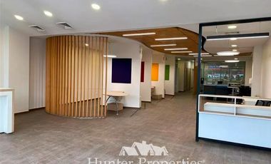 Local Comercial en Arriendo en Las Condes / Padre Hurtado