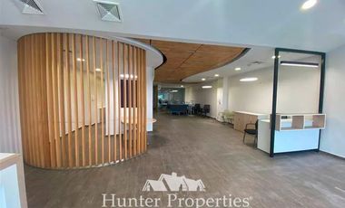 Local Comercial en Arriendo en Las Condes / Padre Hurtado