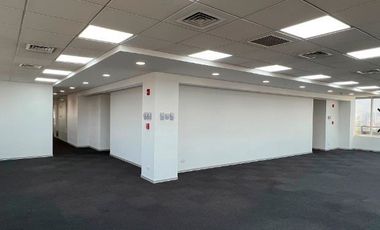 Oficina en Arriendo en Avda Vitacura / Presidente Riesco