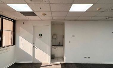 Oficina en Arriendo en El Bosque / Apoquindo