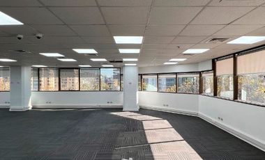 Oficina en Arriendo en El Bosque / Apoquindo