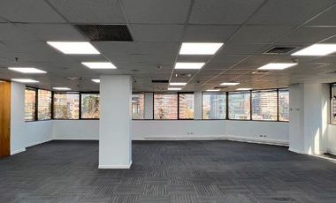 Oficina en Arriendo en El Bosque / Apoquindo