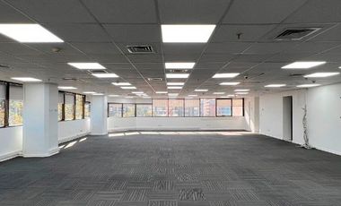 Oficina en Arriendo en El Bosque / Apoquindo