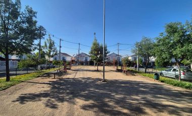 Casa en venta 2D y 1B. Lomas del Maipo condominio cerrado