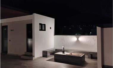 Casa en Venta con Alberca en Solana Residencial en Cumbres Garcia