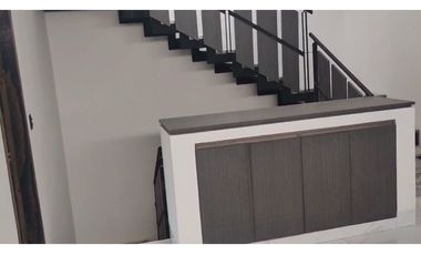 Casa en Venta con Alberca en Solana Residencial en Cumbres Garcia