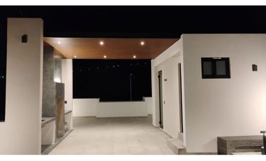 Casa en Venta con Alberca en Solana Residencial en Cumbres Garcia