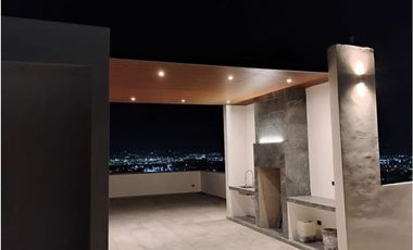 Casa en Venta con Alberca en Solana Residencial en Cumbres Garcia