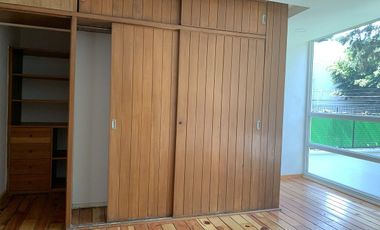 Casa remodelada totalmente con gran ubicación.