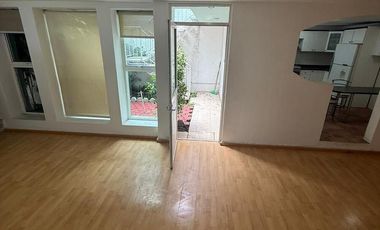 Casa en Venta, Paseos de Churubusco, 5 Recamaras