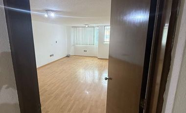 Casa en Venta, Paseos de Churubusco, 5 Recamaras