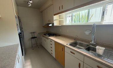 Acogedora Casa en Condominio en Renta en la Calle de Altavista, en San Angel