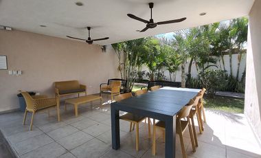 Casa en renta amueblada y equipada Privada Aleza Conkal