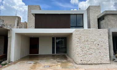 Casa en Venta en Privada Residencial en Conkal