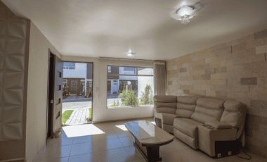 Hermosa casa en cuautlancingo