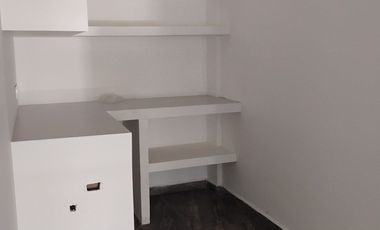 Renta de Local Comercial doble Altura con Tapanco zona UVM