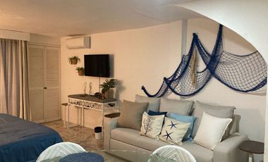 Estudio en renta Plaza Marina, Puerto Vallarta, Amueblado, Coto con alberca