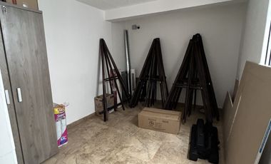 CASA CON USO DE SUELO PARA OFICINAS, COL. FLORIDA