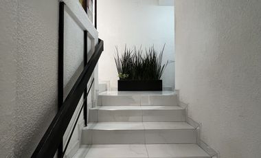 CASA CON USO DE SUELO PARA OFICINAS, COL. FLORIDA