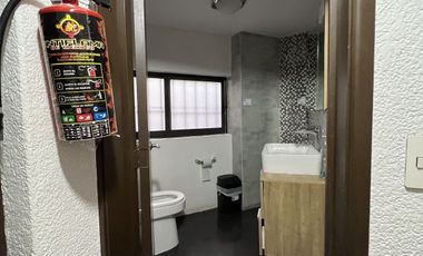 CASA CON USO DE SUELO PARA OFICINAS, COL. FLORIDA