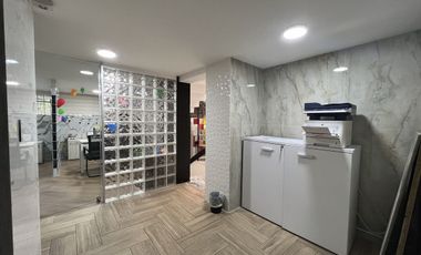 CASA CON USO DE SUELO PARA OFICINAS, COL. FLORIDA