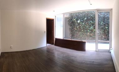 CASA EN RENTA EN LOMAS DE CHAPULTEPEC.