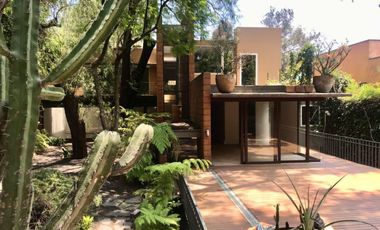 CASA EN RENTA EN LOMAS DE CHAPULTEPEC.