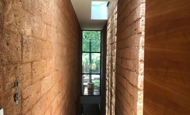 CASA EN RENTA EN LOMAS DE CHAPULTEPEC.