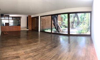 CASA EN RENTA EN LOMAS DE CHAPULTEPEC.