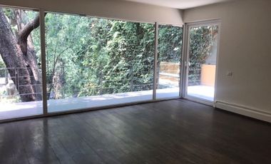 CASA EN RENTA EN LOMAS DE CHAPULTEPEC.