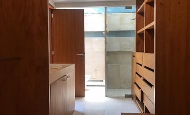 CASA EN RENTA EN LOMAS DE CHAPULTEPEC.