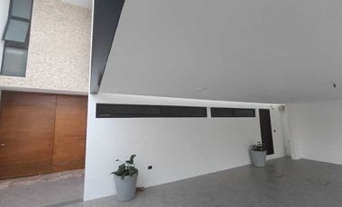 Renta de casa amueblada en fraccionamiento Montebello