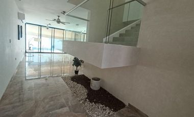 Renta de casa de Lujo Amueblada Fraccionamiento Montebello