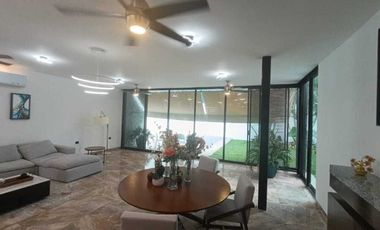 Renta de casa amueblada en fraccionamiento Montebello