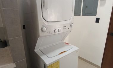 Renta de casa de Lujo Amueblada Fraccionamiento Montebello