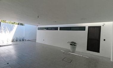Renta de casa de Lujo Amueblada Fraccionamiento Montebello