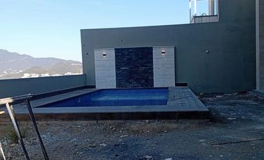 CASA EN VENTA CARRETERA NACIONAL SIERRA ALTA MONTERREY NUEVO LEÓN