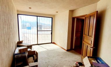 Casa en VENTA con amplio jardín