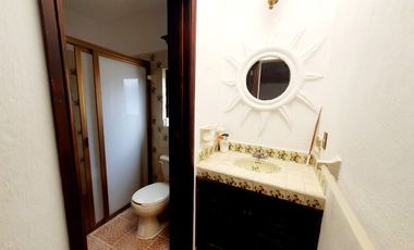 Casa en VENTA con amplio jardín